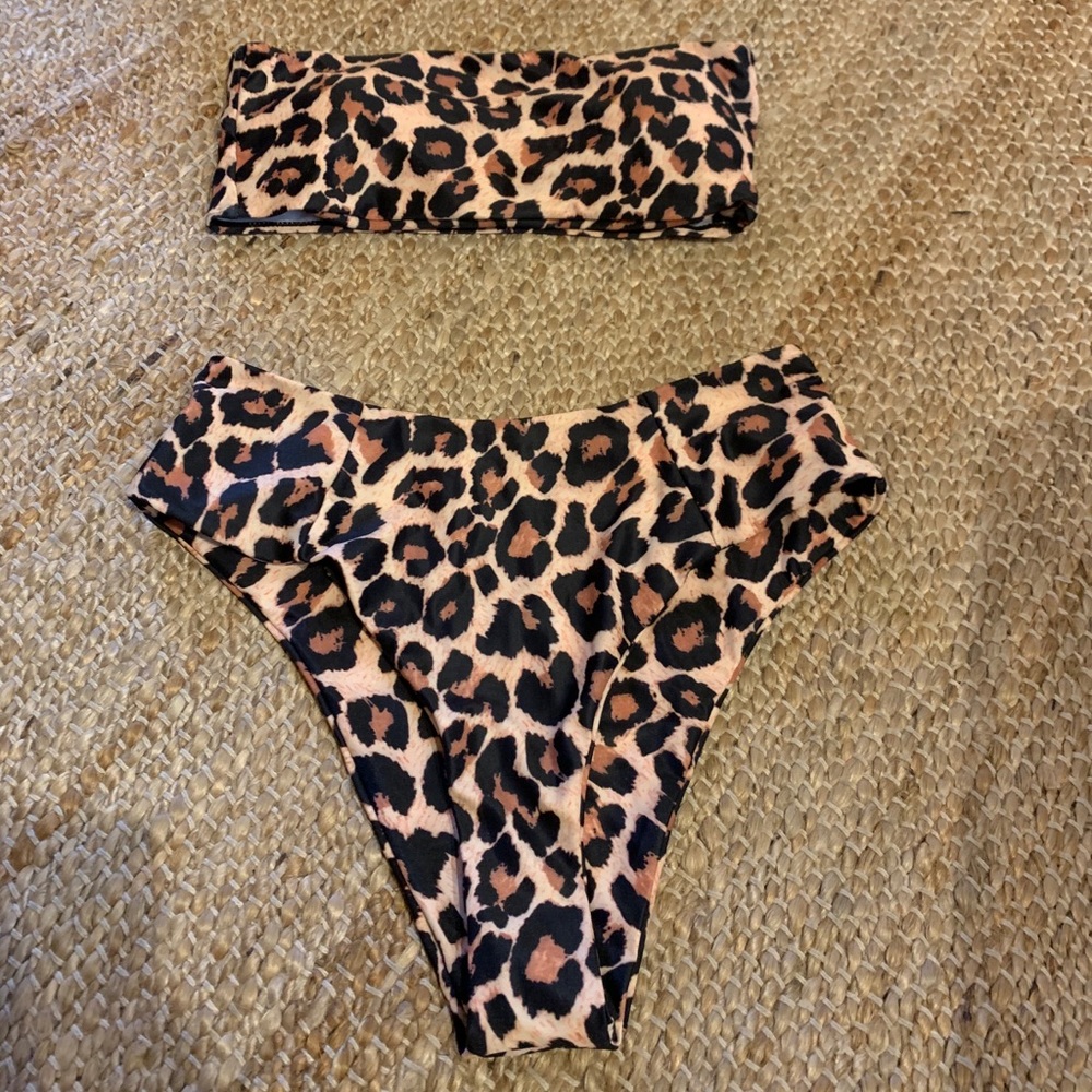 Bathing suit